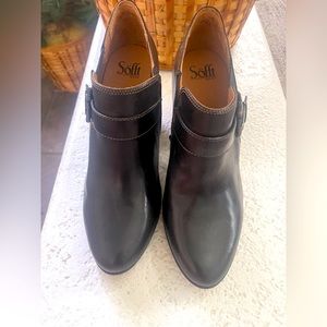 SOFFT Black Leather NELL Ankle Boots